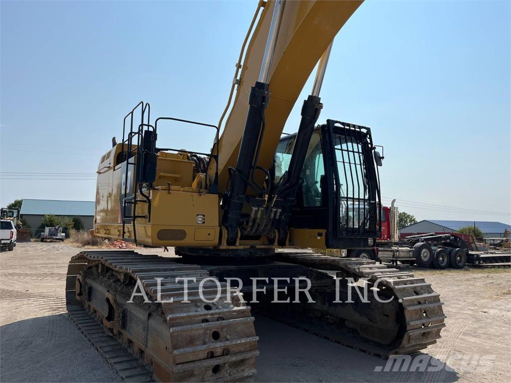 CAT 374FL Paletli ekskavatörler