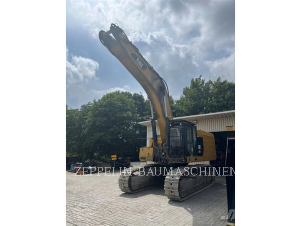 CAT 374FL Paletli ekskavatörler