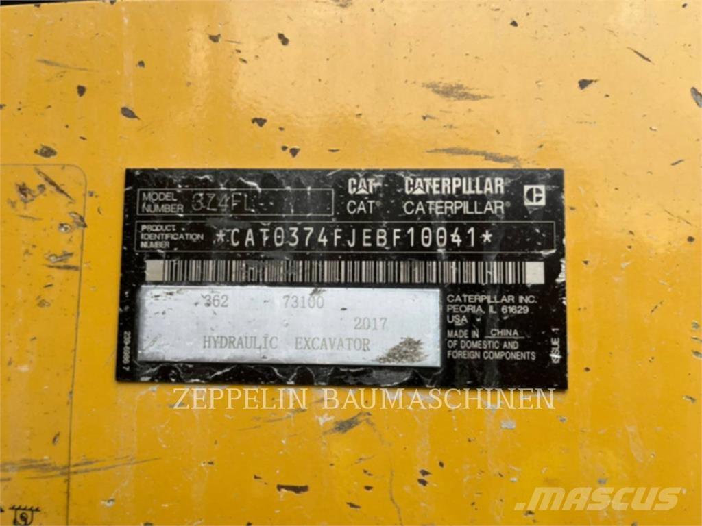 CAT 374FL Paletli ekskavatörler