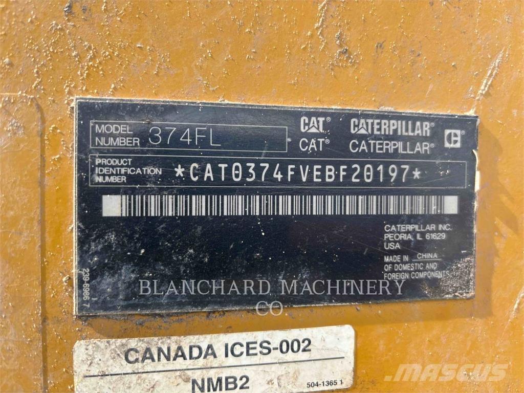 CAT 374FL Paletli ekskavatörler