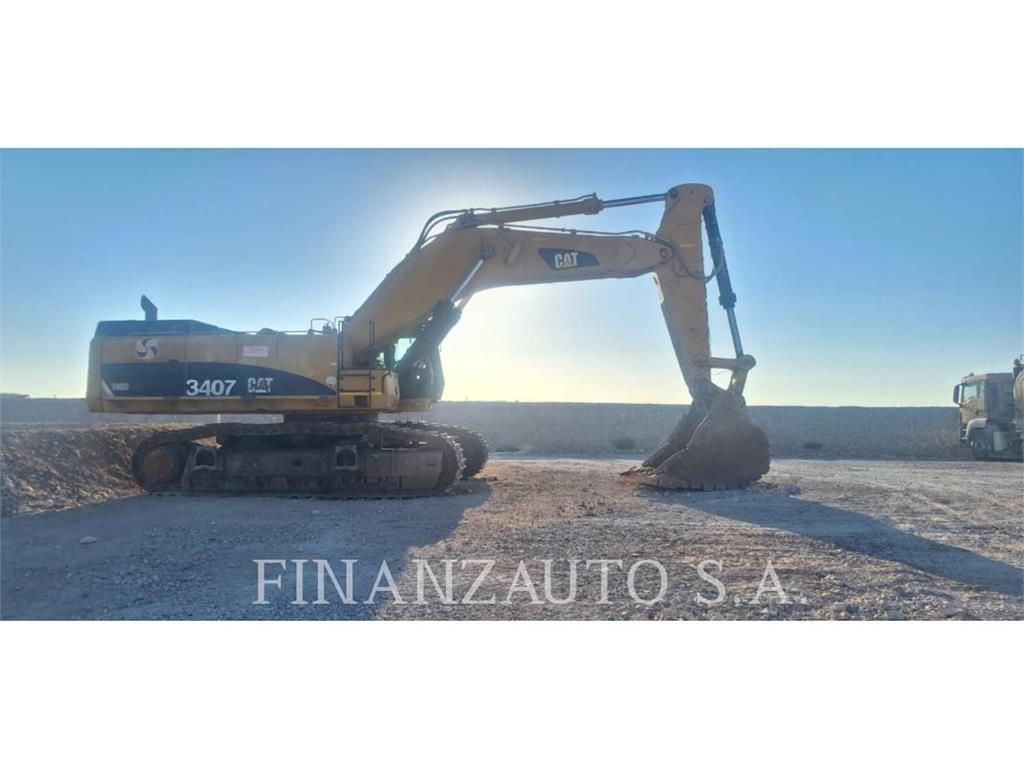 CAT 390DL Paletli ekskavatörler