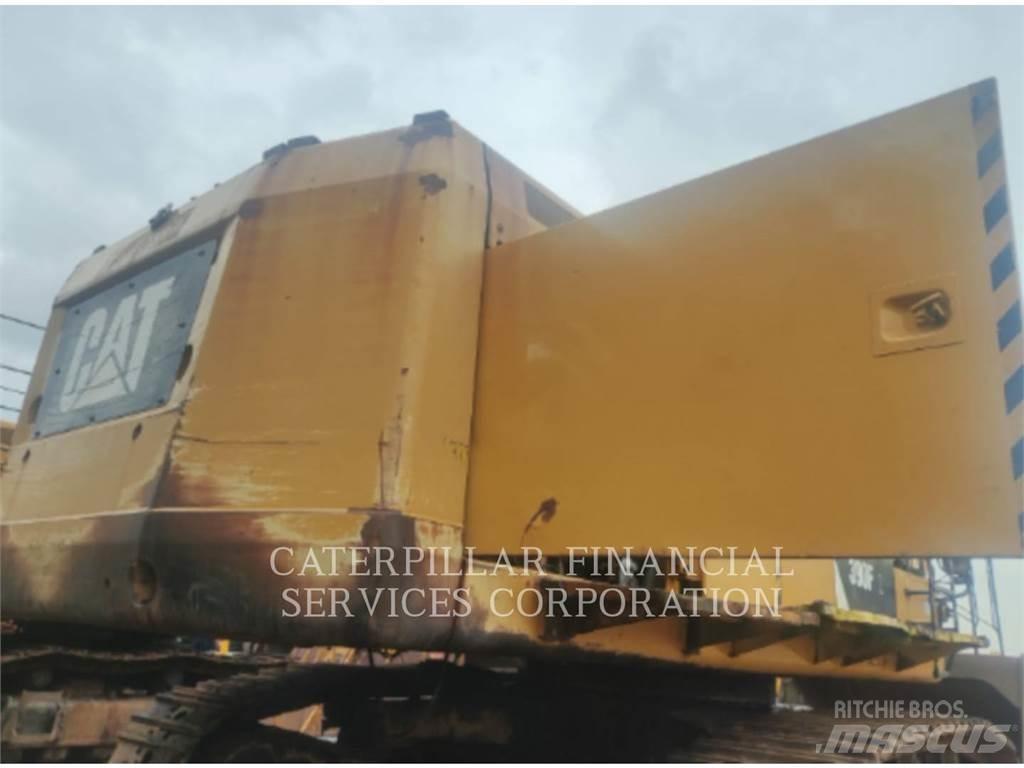 CAT 390F Paletli ekskavatörler