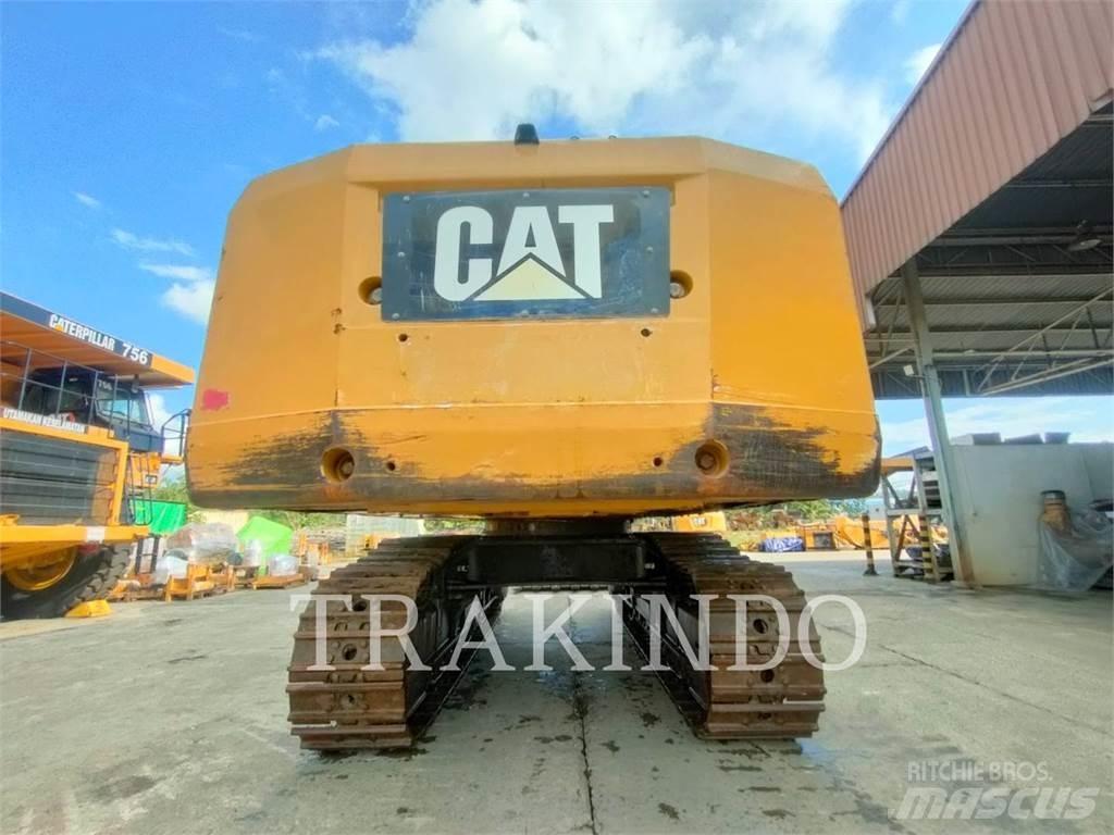 CAT 390FL Paletli ekskavatörler