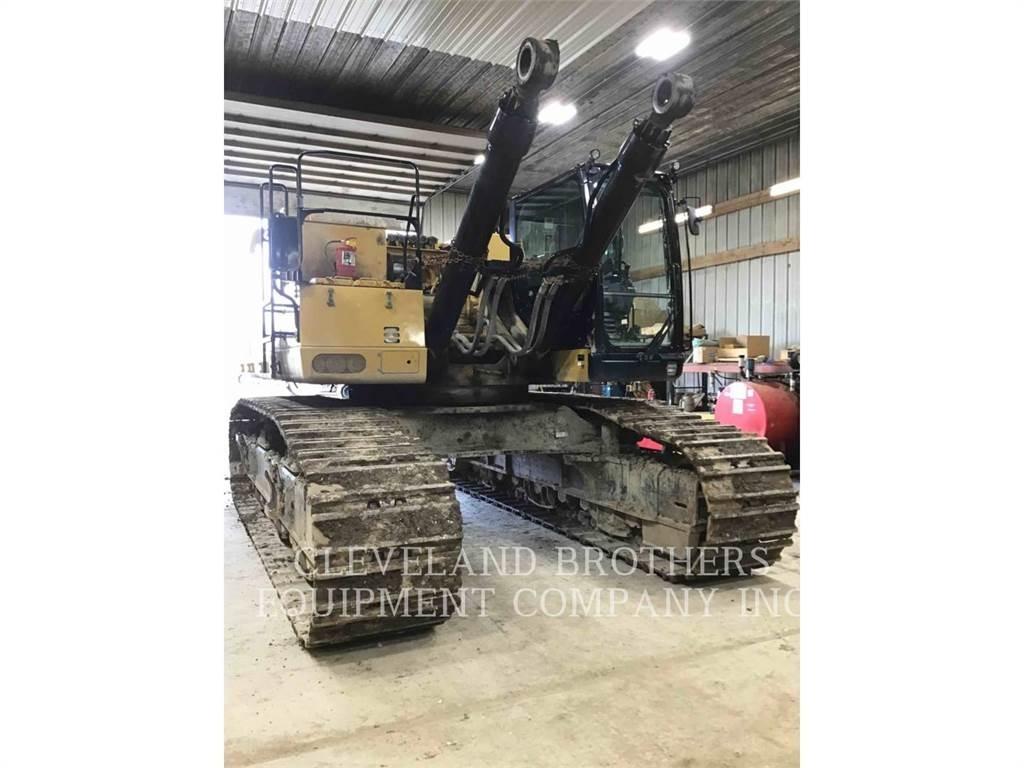 CAT 390FL Paletli ekskavatörler