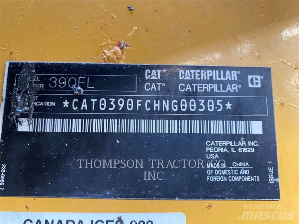 CAT 390FL Paletli ekskavatörler