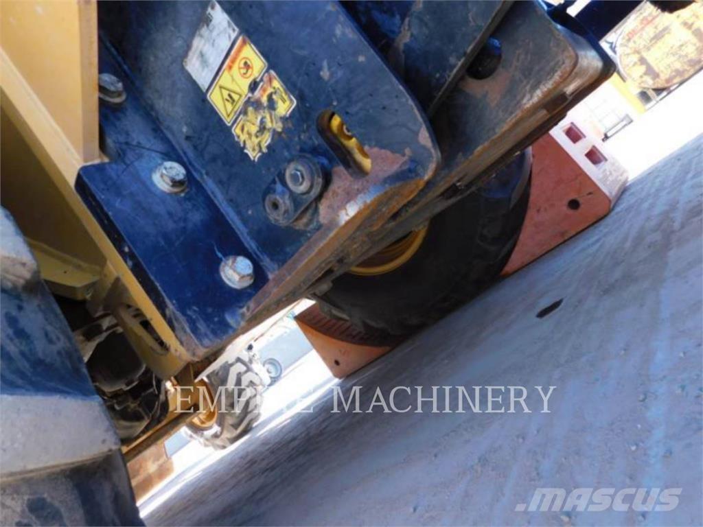 CAT 415F2 IL Tekerlekli yükleyiciler