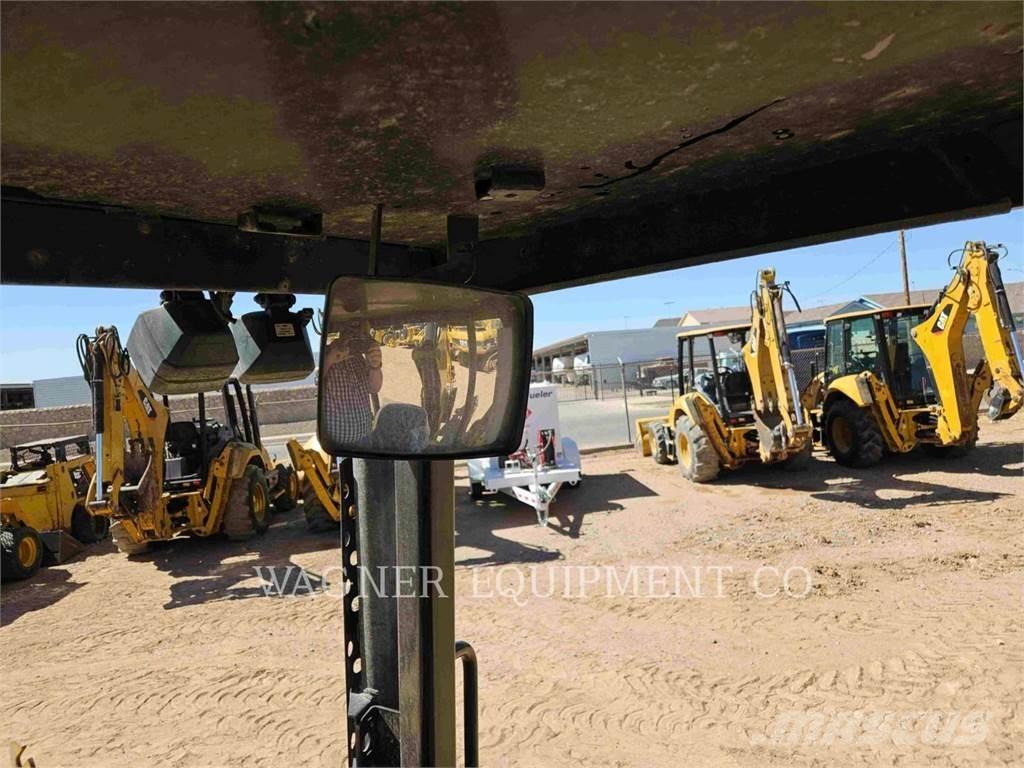 CAT 416F2 4WDS Kazıcı yükleyiciler - beko loder