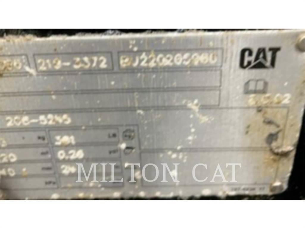 CAT 420BACKHOEBUCKET24 Kovalar
