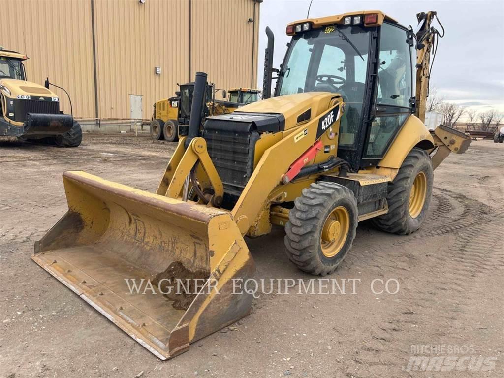 CAT 420F 4WDE Kazıcı yükleyiciler - beko loder
