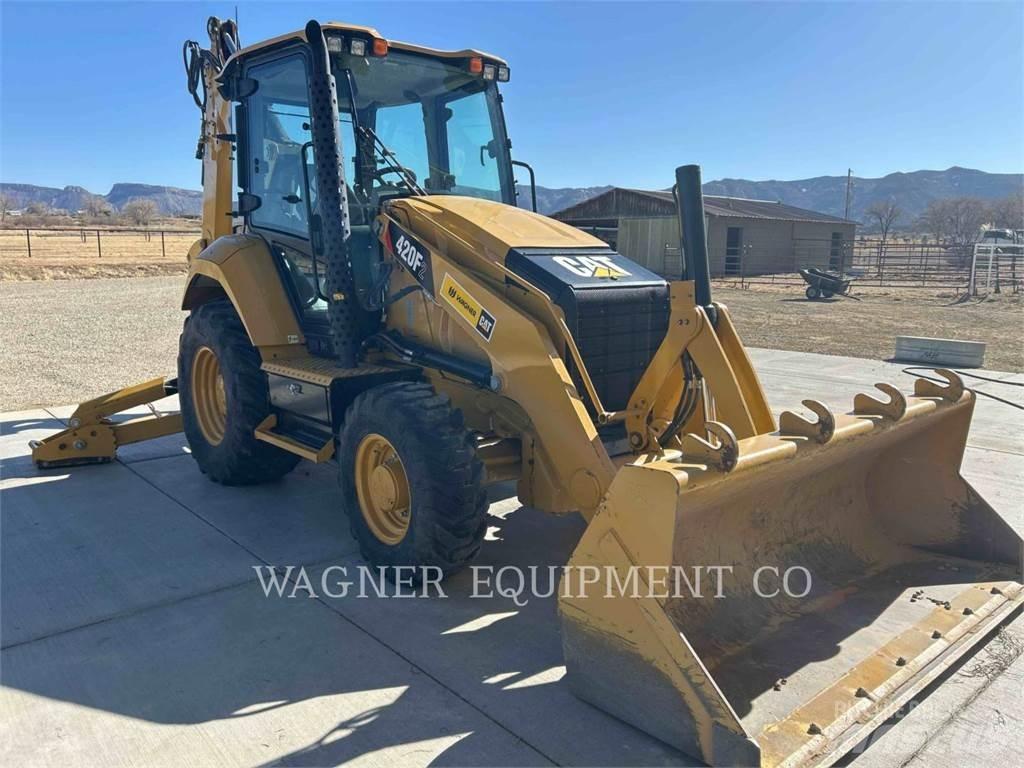 CAT 420F2 4WDE Kazıcı yükleyiciler - beko loder
