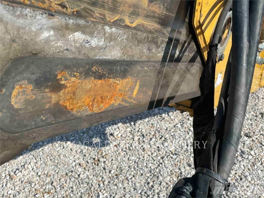 CAT 420F2ST Kazıcı yükleyiciler - beko loder