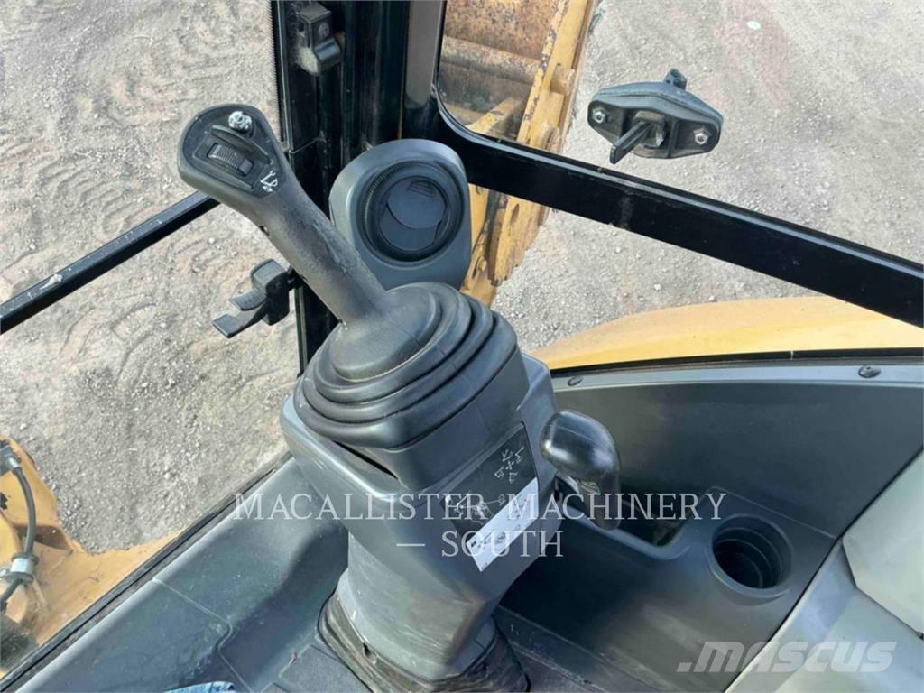 CAT 420F2ST Kazıcı yükleyiciler - beko loder