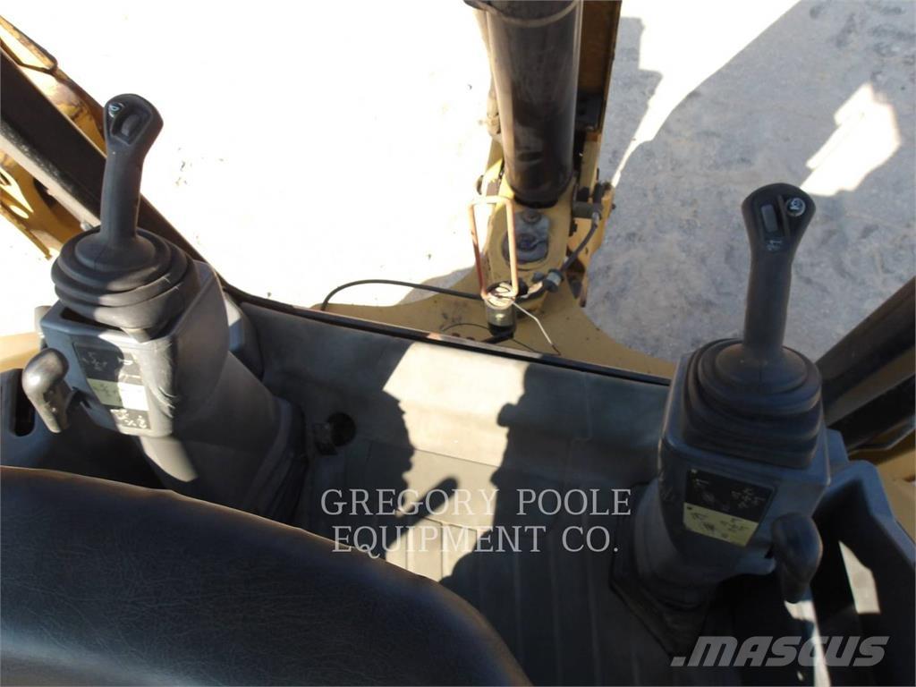 CAT 420F2ST Kazıcı yükleyiciler - beko loder