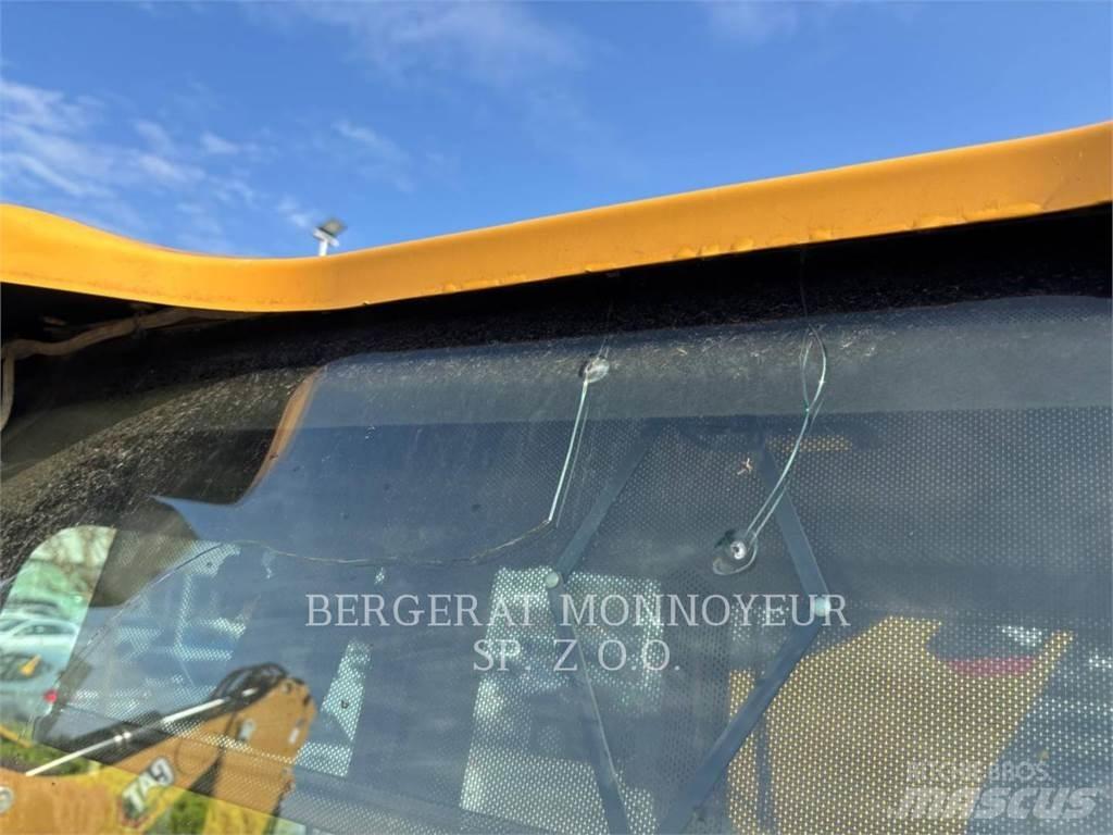 CAT 432F2 Kazıcı yükleyiciler - beko loder