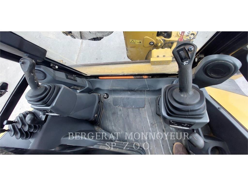 CAT 432F2 Kazıcı yükleyiciler - beko loder