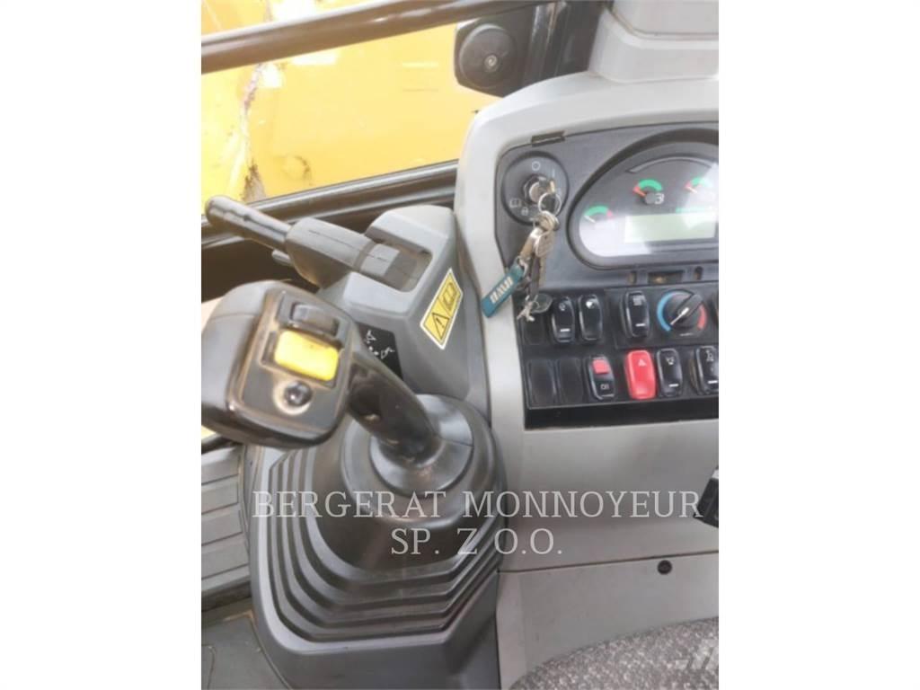 CAT 432F2 Kazıcı yükleyiciler - beko loder