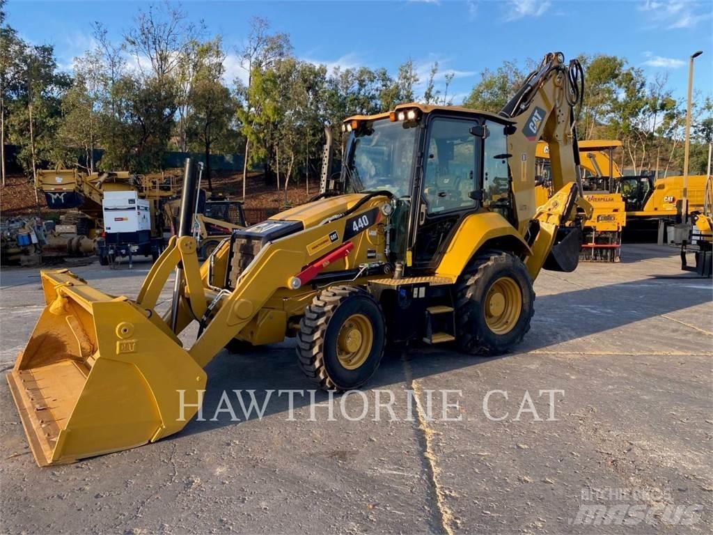 CAT 440 Kazıcı yükleyiciler - beko loder