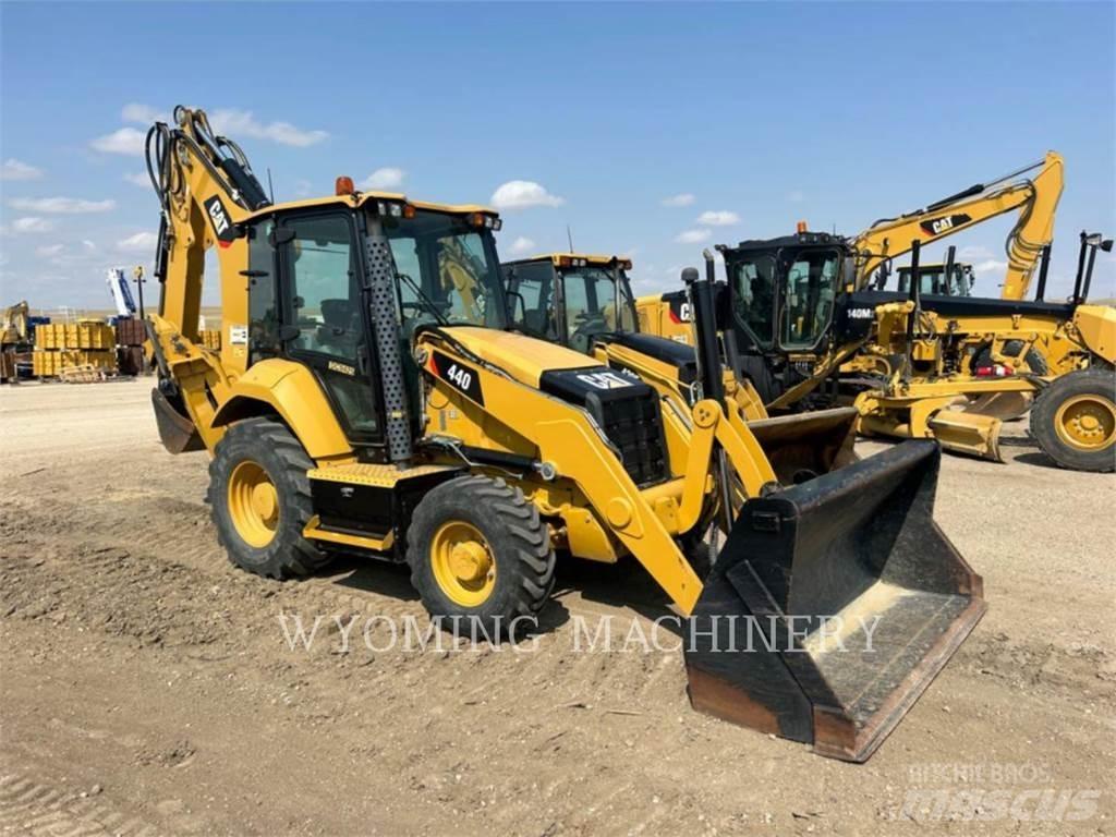 CAT 440 Kazıcı yükleyiciler - beko loder