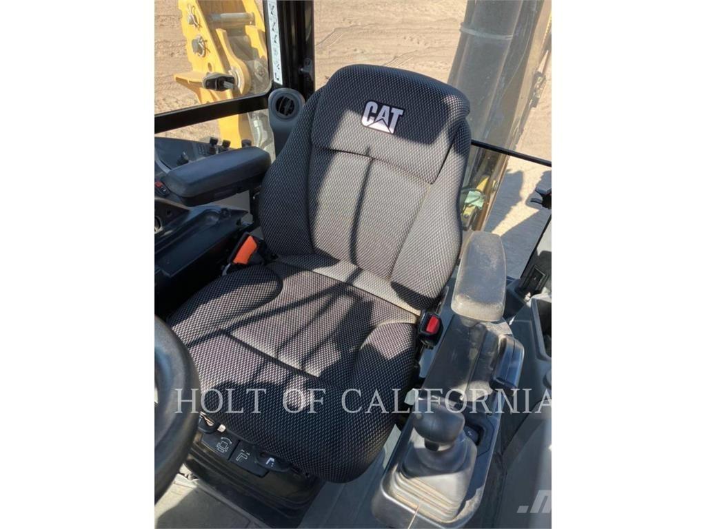 CAT 440 Kazıcı yükleyiciler - beko loder