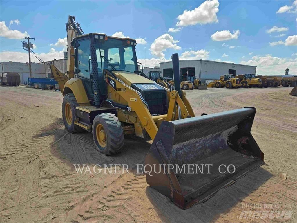CAT 440 Kazıcı yükleyiciler - beko loder