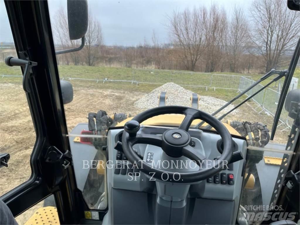 CAT 444F2 Kazıcı yükleyiciler - beko loder