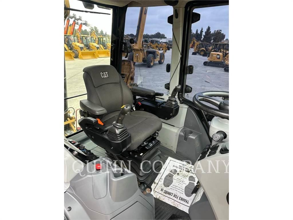 CAT 450 Kazıcı yükleyiciler - beko loder