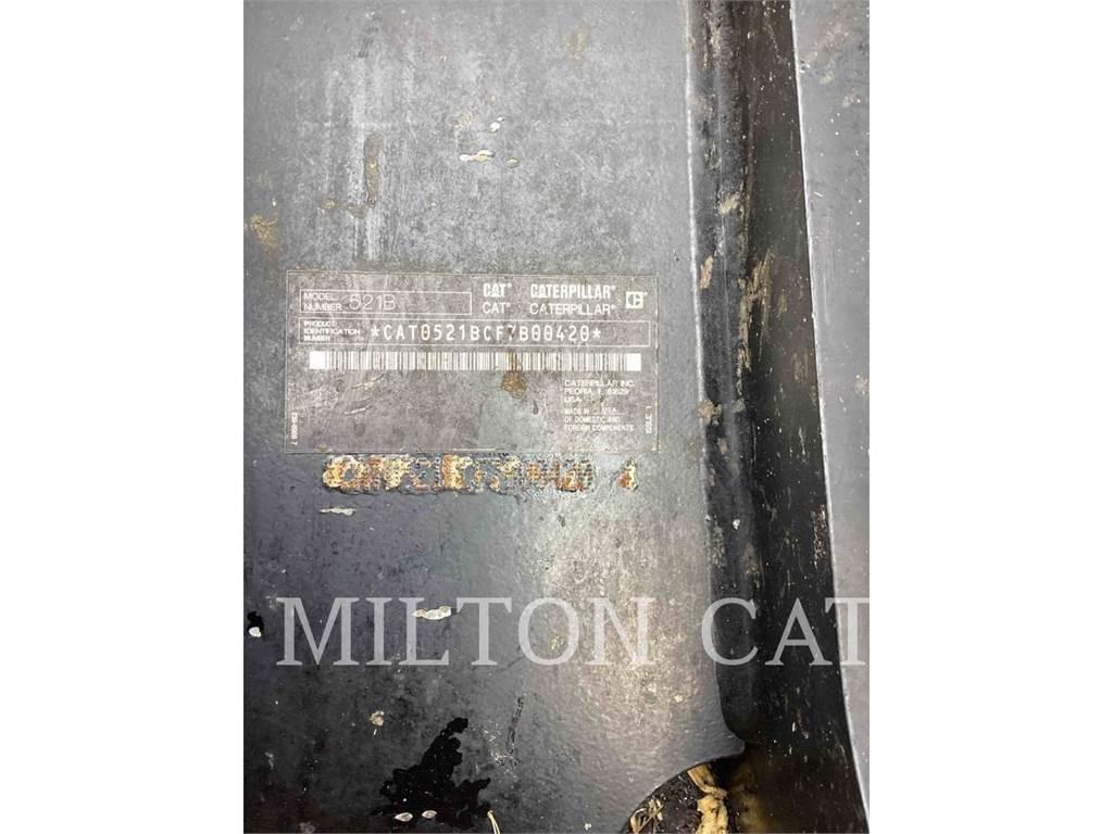 CAT 521B Ağaç kesici istifleyiciler
