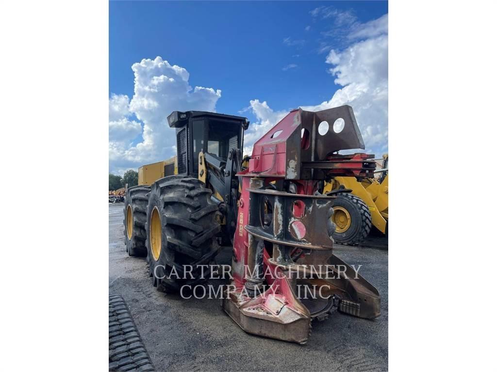 CAT 563C Ağaç kesici istifleyiciler