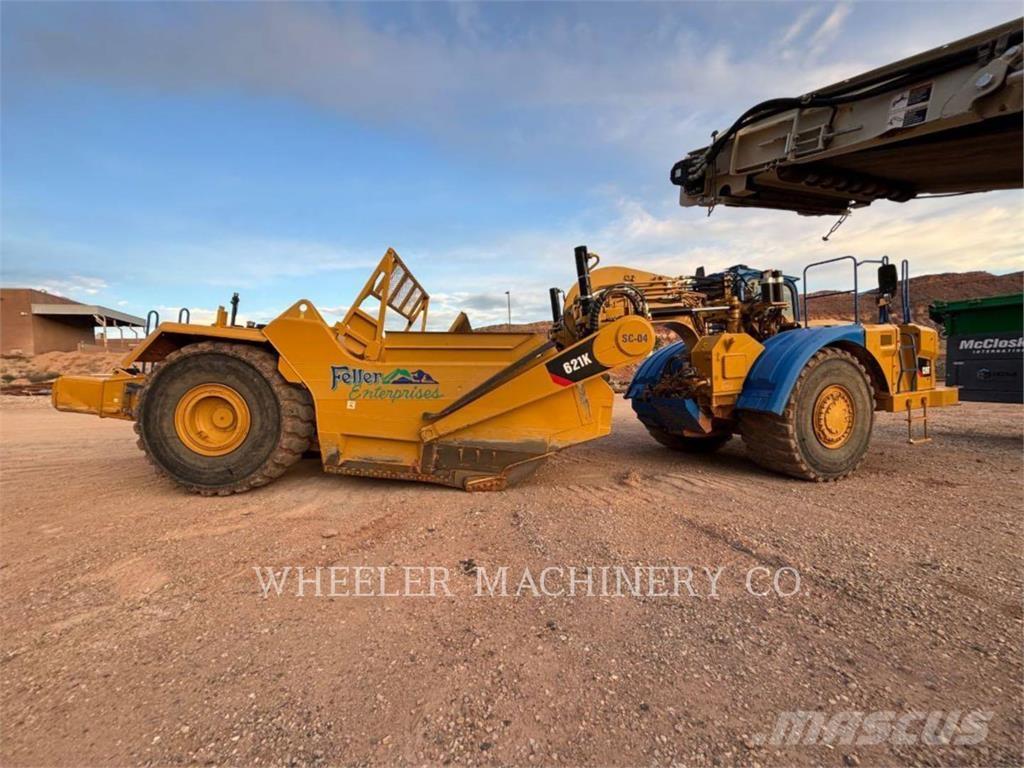 CAT 621K Skreyperler