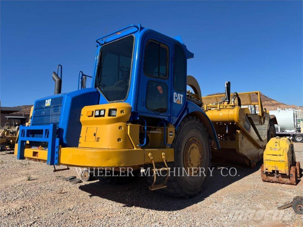 CAT 621K Skreyperler