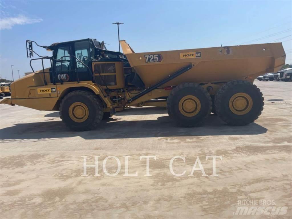CAT 725 Belden kirma kaya kamyonu