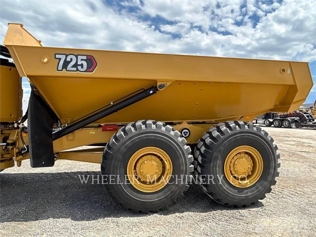 CAT 725 Belden kirma kaya kamyonu