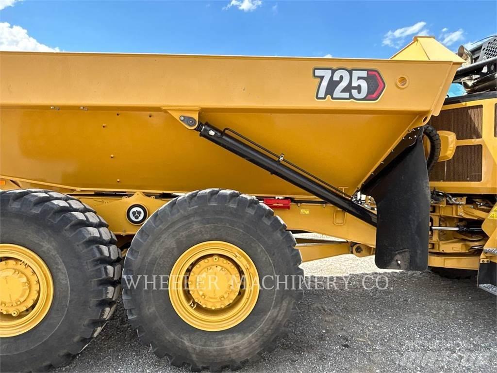 CAT 725 Belden kirma kaya kamyonu