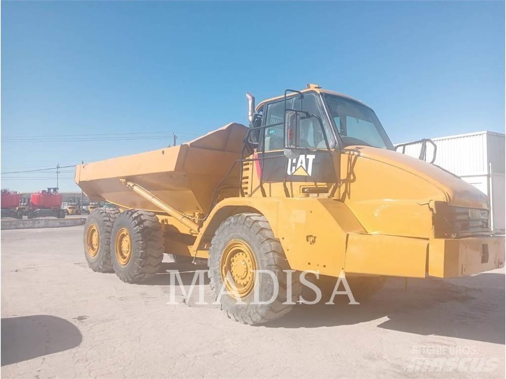 CAT 725 Belden kirma kaya kamyonu