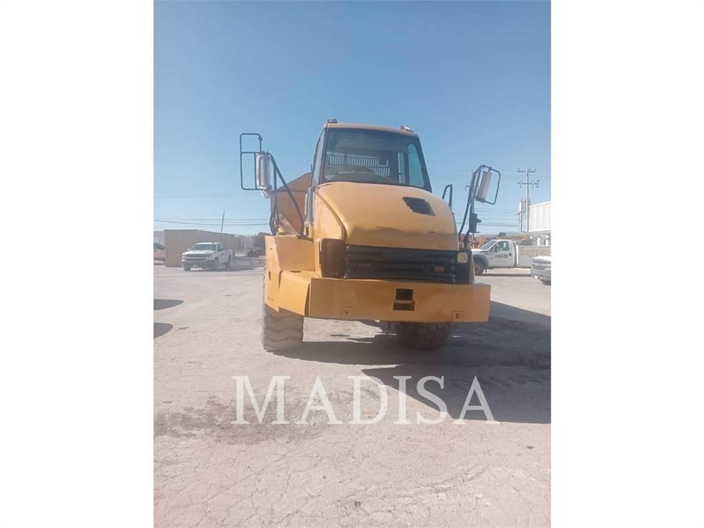 CAT 725 Belden kirma kaya kamyonu