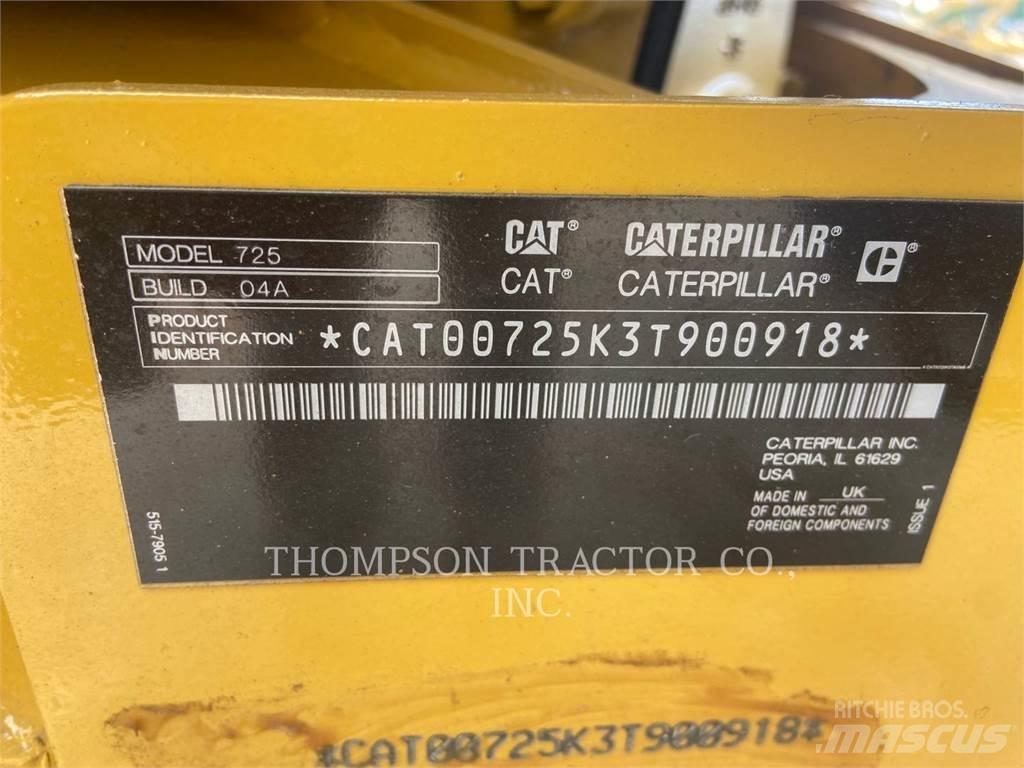 CAT 725 Belden kirma kaya kamyonu