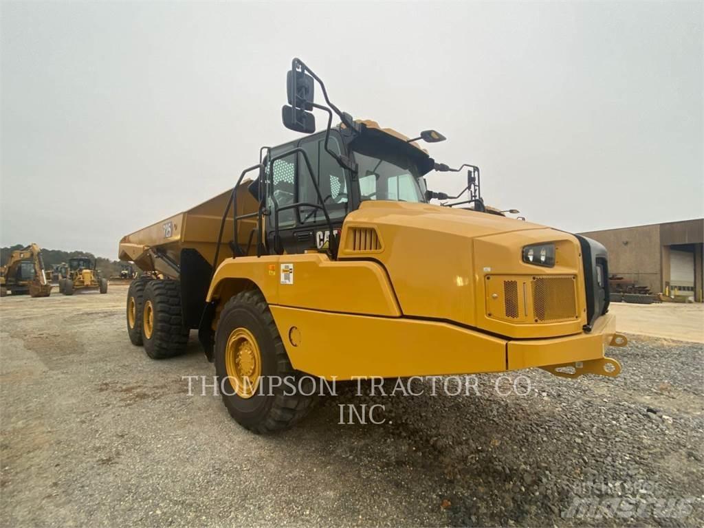 CAT 725 Belden kirma kaya kamyonu
