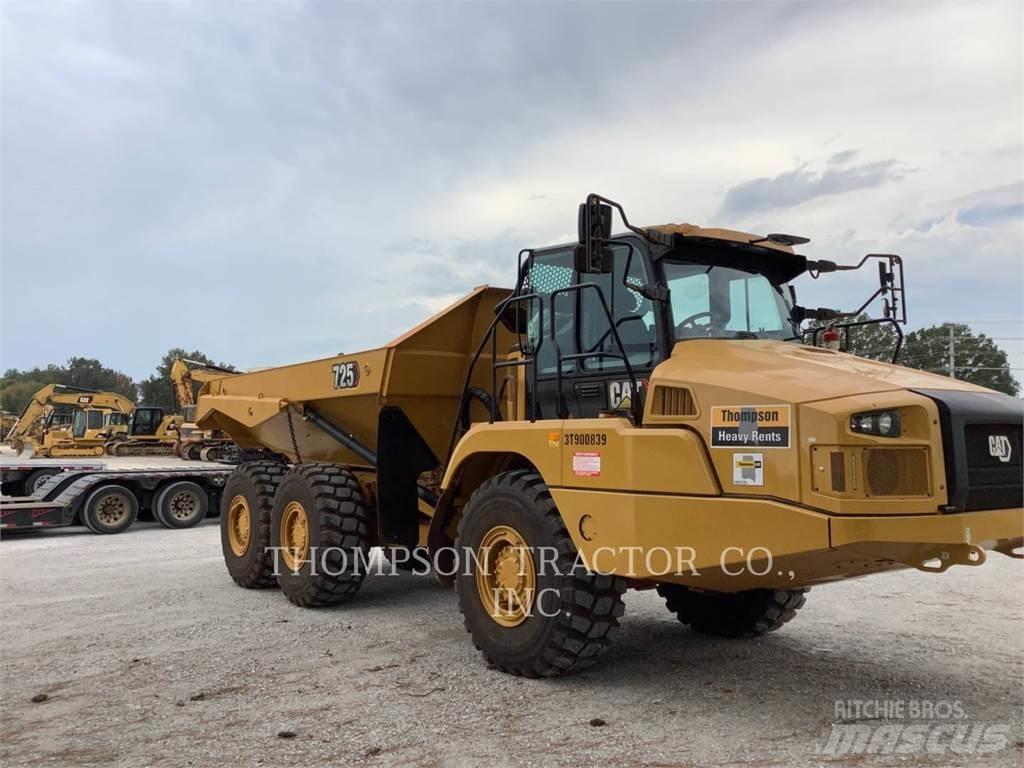 CAT 725 Belden kirma kaya kamyonu