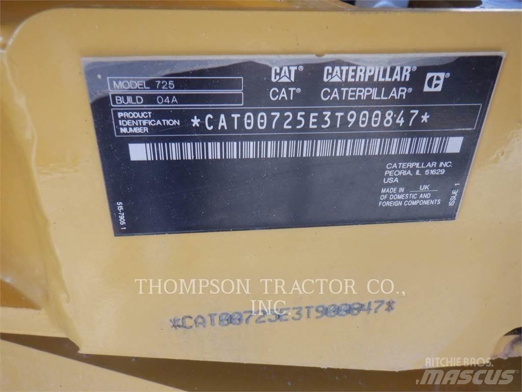 CAT 725 Belden kirma kaya kamyonu