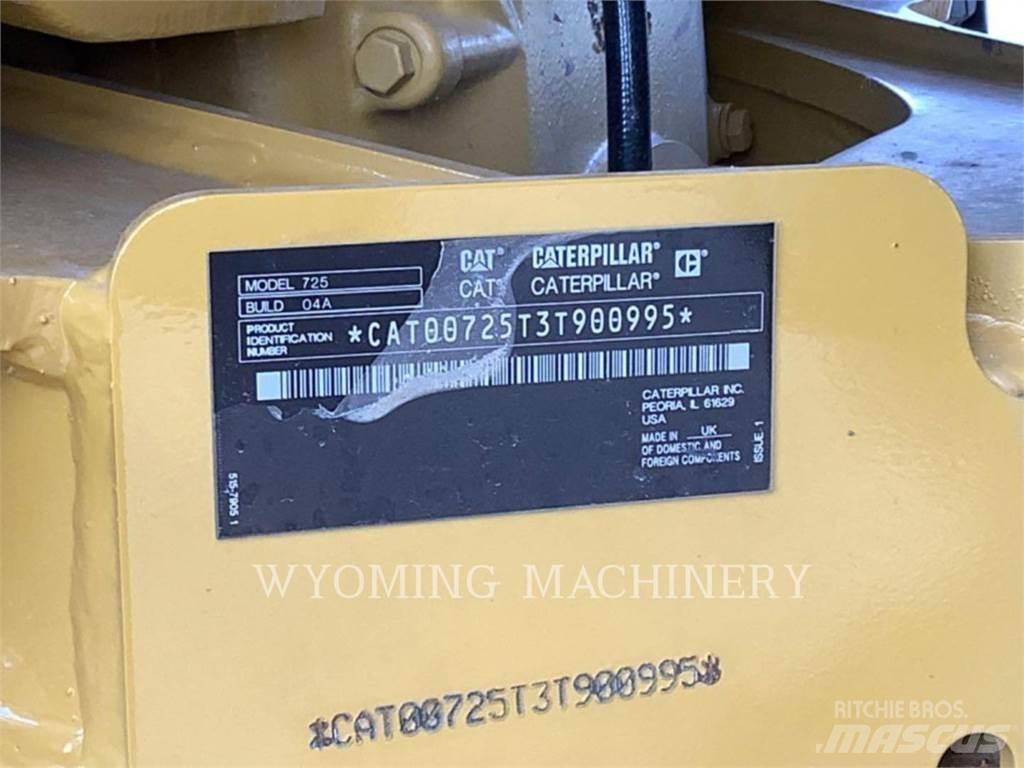 CAT 725 Belden kirma kaya kamyonu