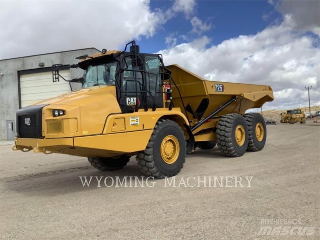 CAT 725 Belden kirma kaya kamyonu