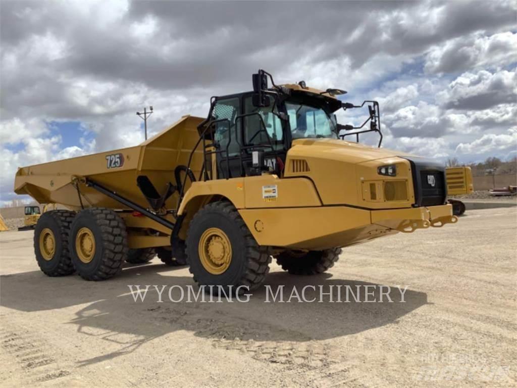 CAT 725 Belden kirma kaya kamyonu