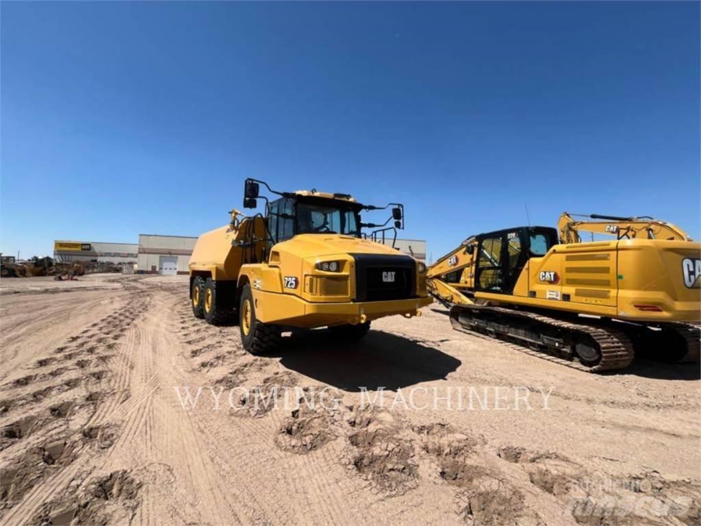 CAT 725 Belden kirma kaya kamyonu