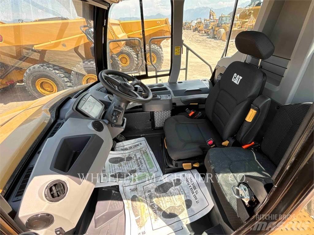 CAT 725 Belden kirma kaya kamyonu