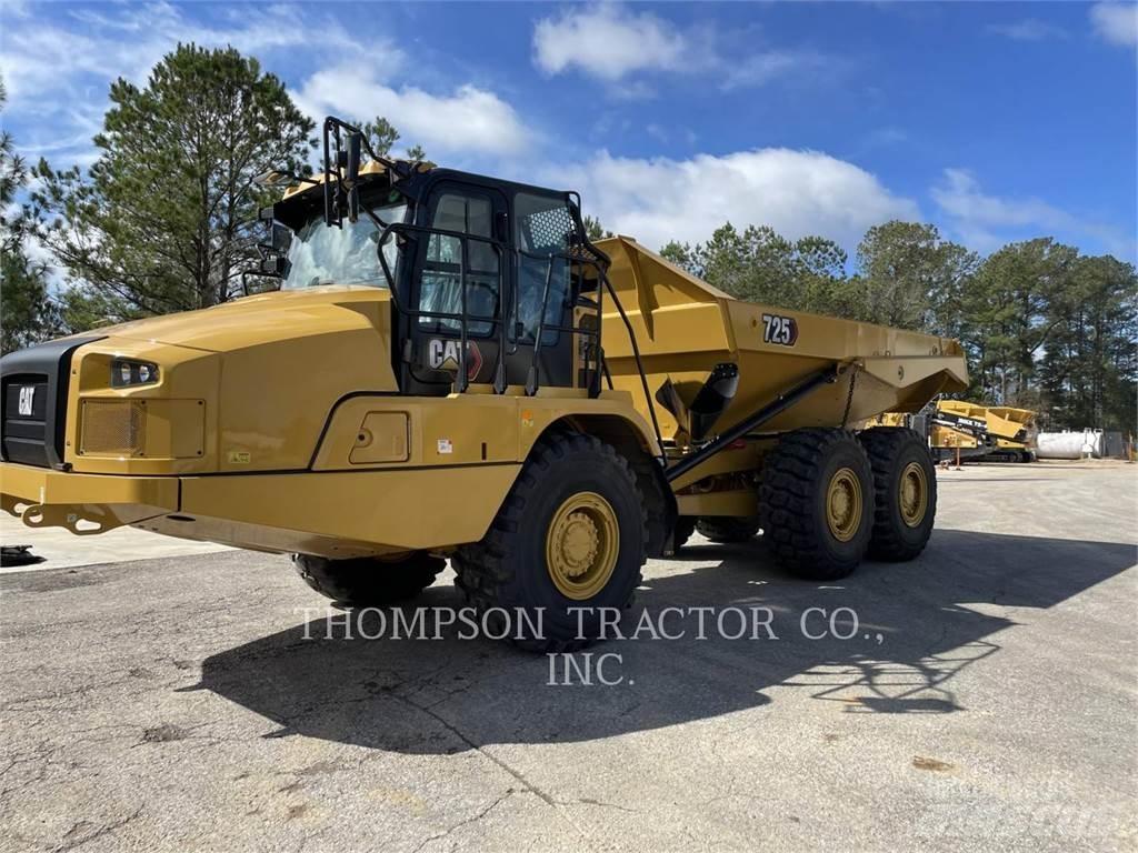 CAT 725 Belden kirma kaya kamyonu