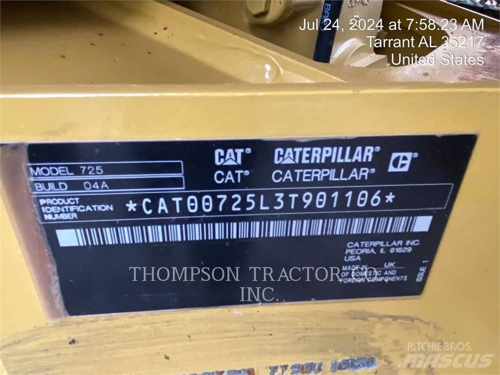 CAT 725 Belden kirma kaya kamyonu