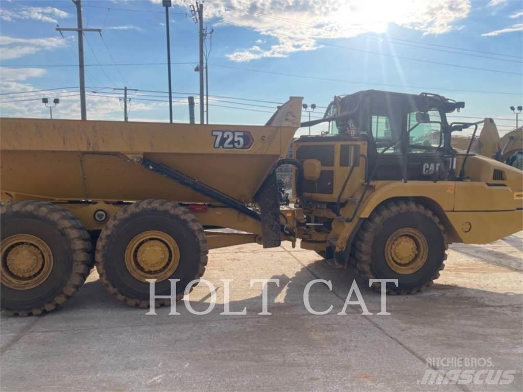 CAT 725 Belden kirma kaya kamyonu