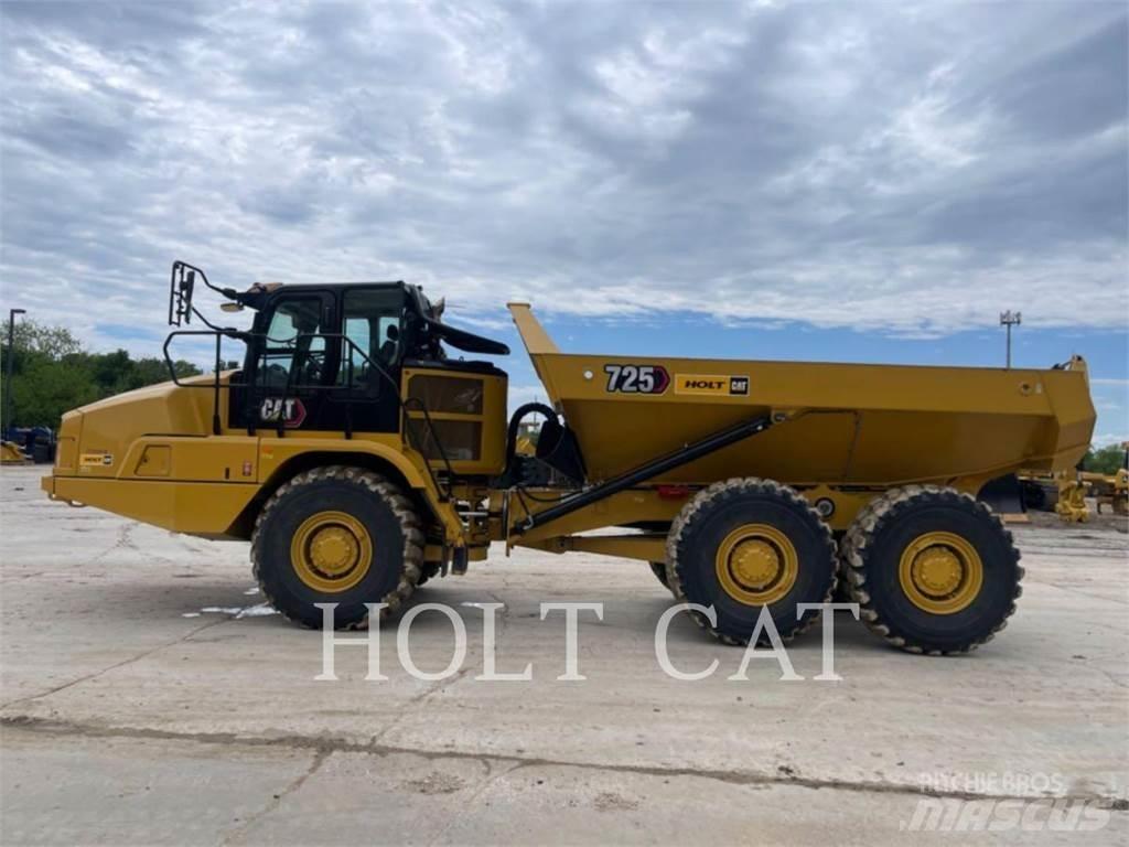 CAT 725 Belden kirma kaya kamyonu