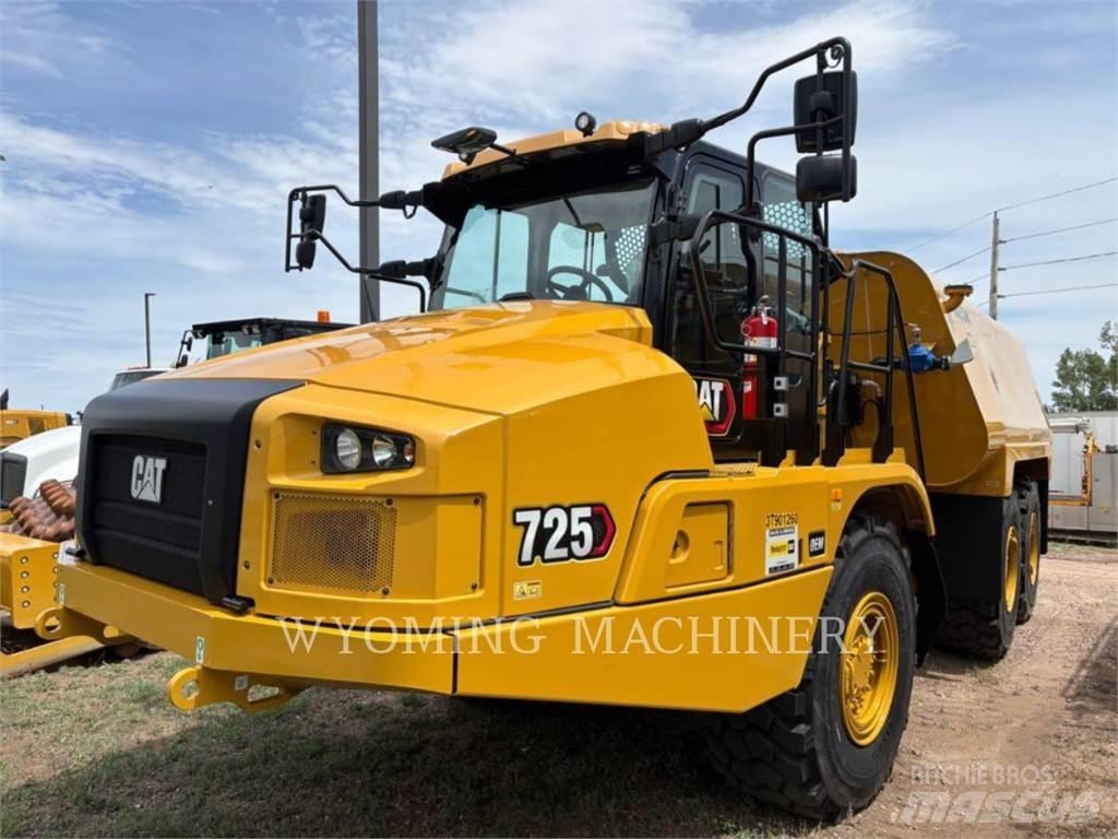 CAT 725 Belden kirma kaya kamyonu
