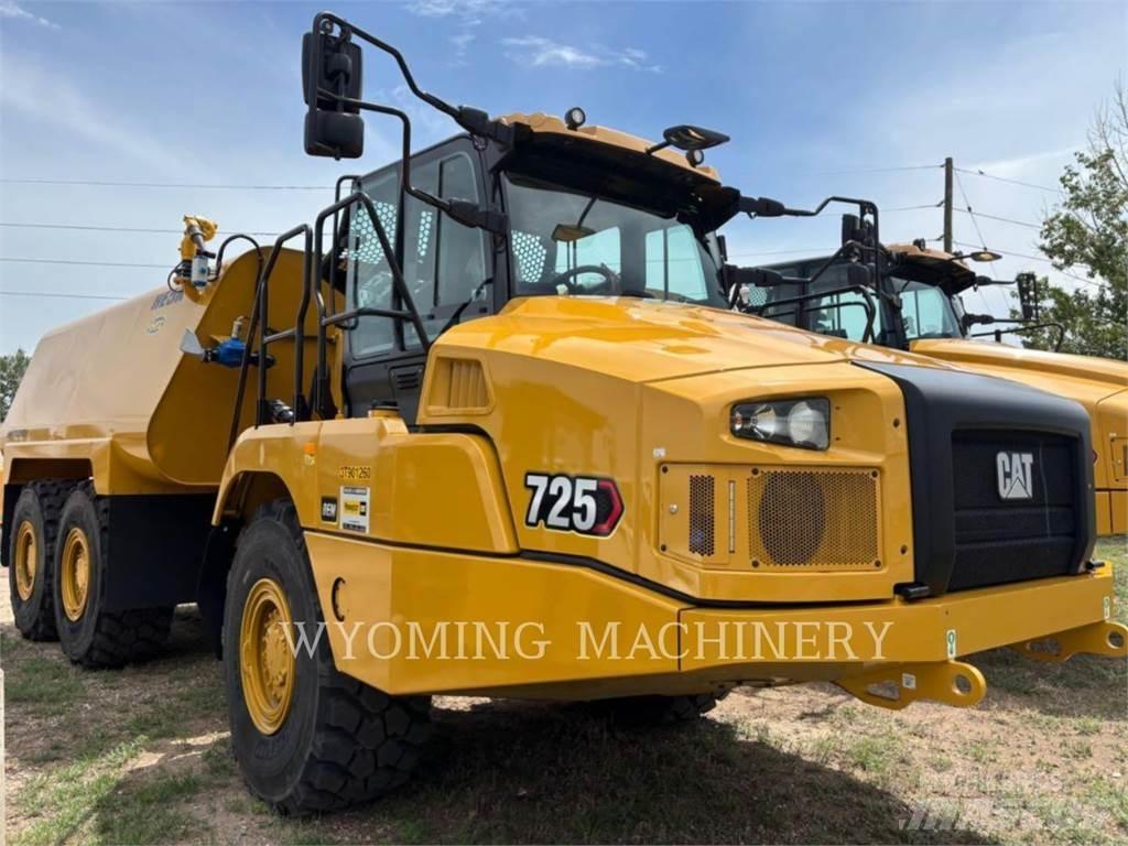 CAT 725 Belden kirma kaya kamyonu
